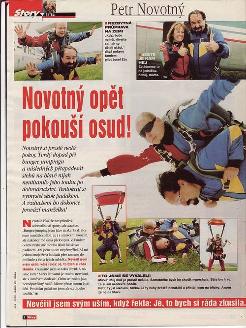 Článek Novotný opět pokouší osud o Petru Novotném v časopise Story, rok 2002 — první strana